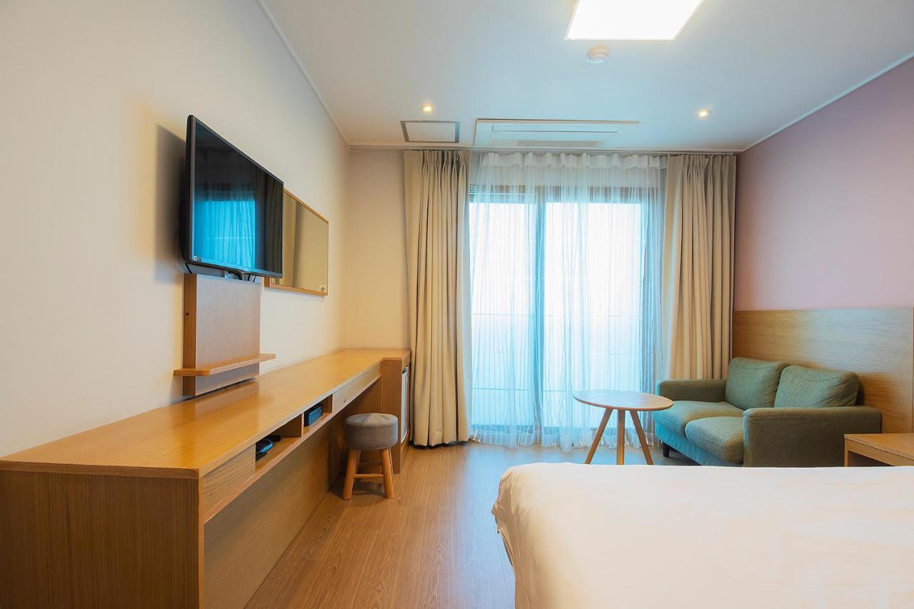 Sims Hotel جيجو المظهر الخارجي الصورة
