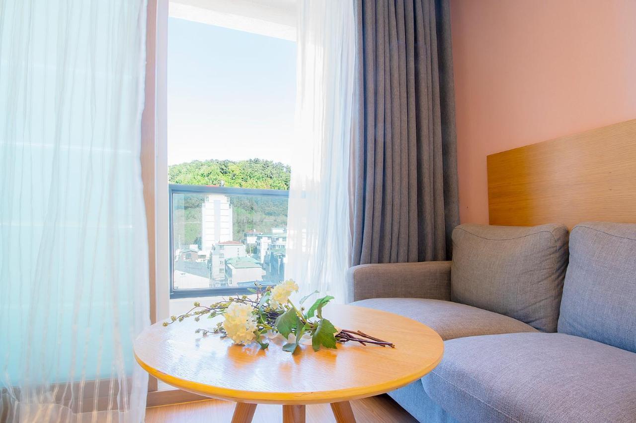 Sims Hotel جيجو المظهر الخارجي الصورة
